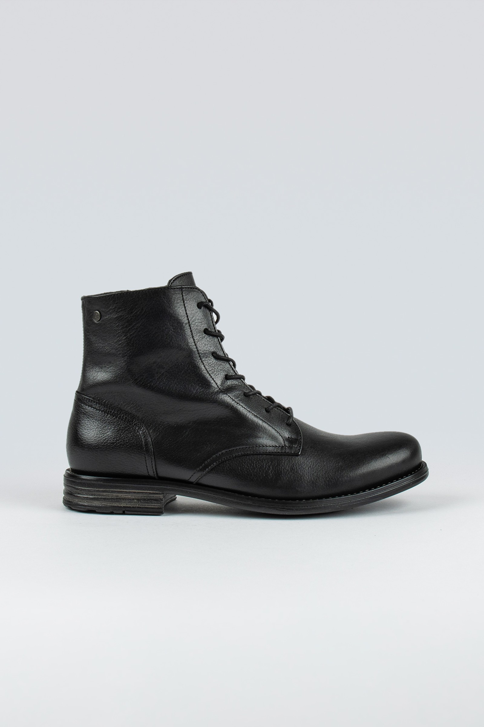 Shank Black