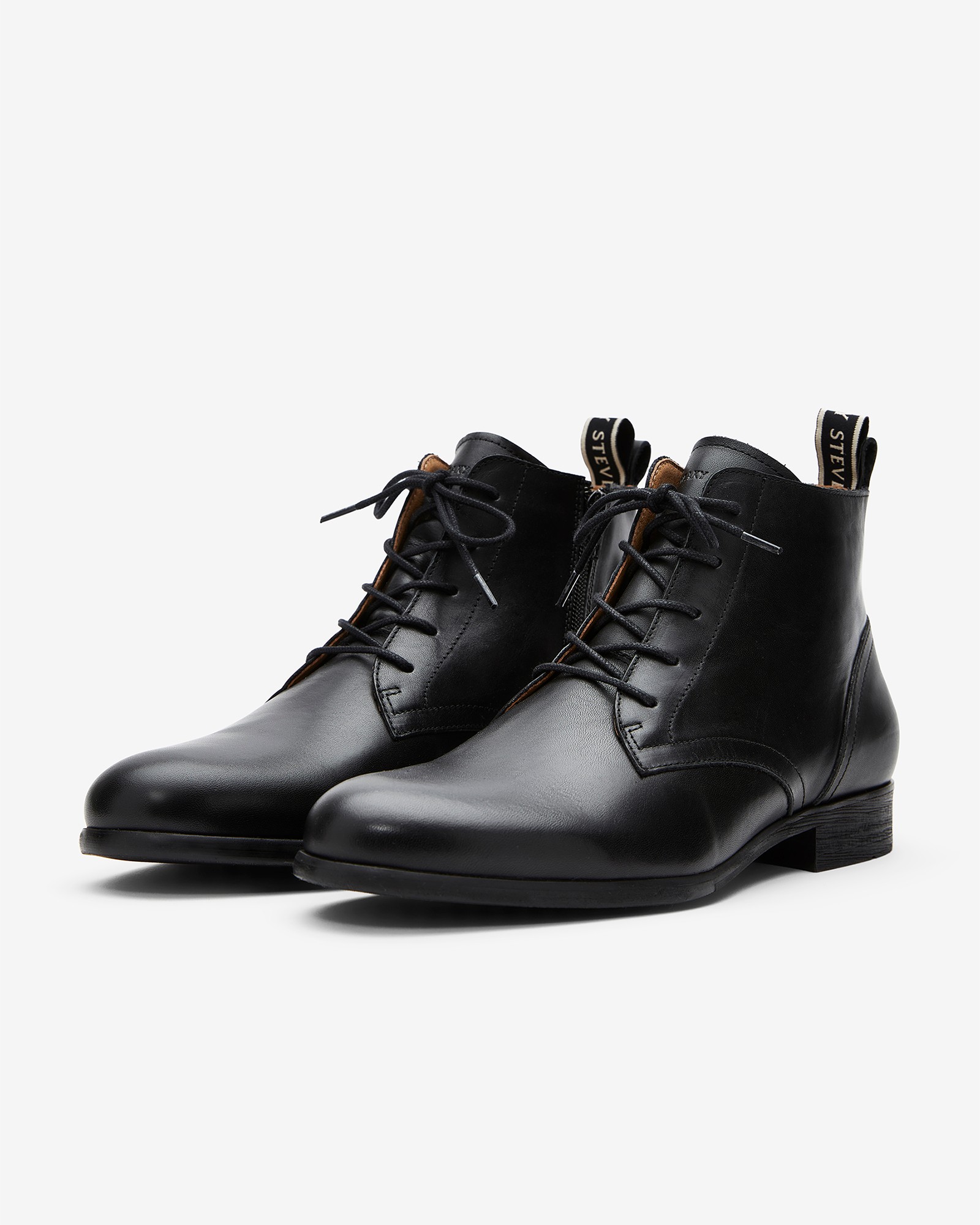 Covent Lace Up Black Texas - Sneaky Steve